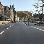 Am Gestade 3 *