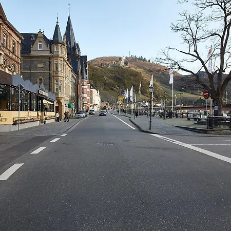 Am Gestade 3 *